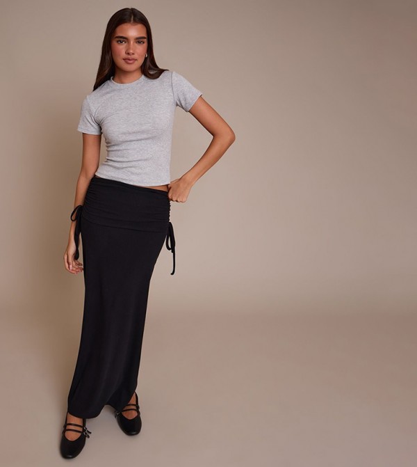 تنورة ماكسي مزمومة مرنة