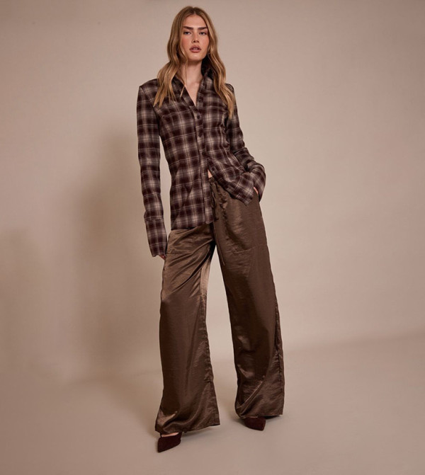 بنطلون واسع ساتان برباط على الخصر 