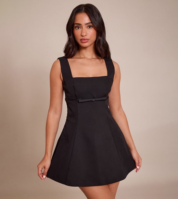 Petite Premium Belt Detail Shift Mini Dress