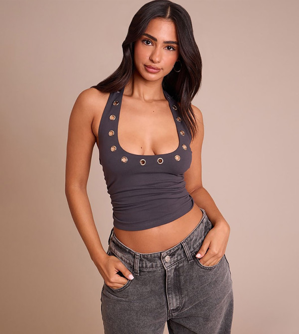 توب طويل بياقة هالتر للمقاسات الصغيرة 