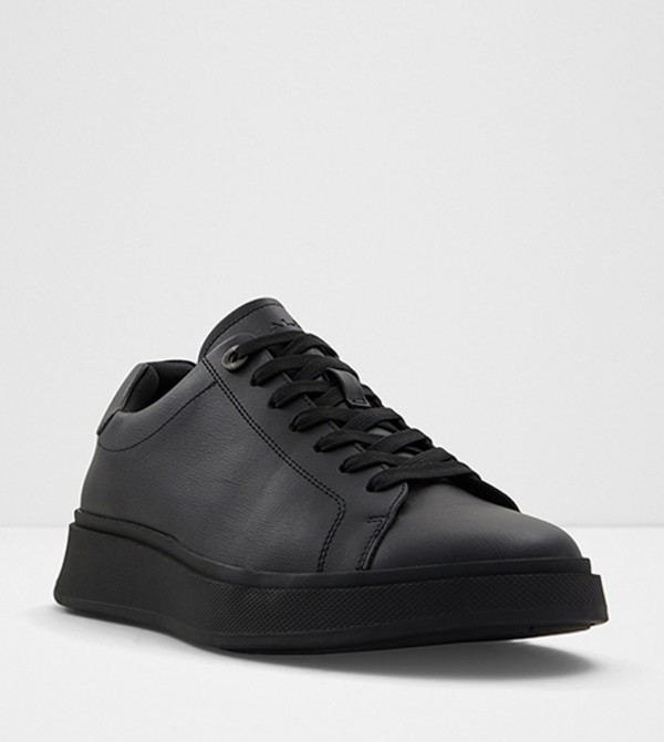 MAGNUS Mid-Top Sneakers