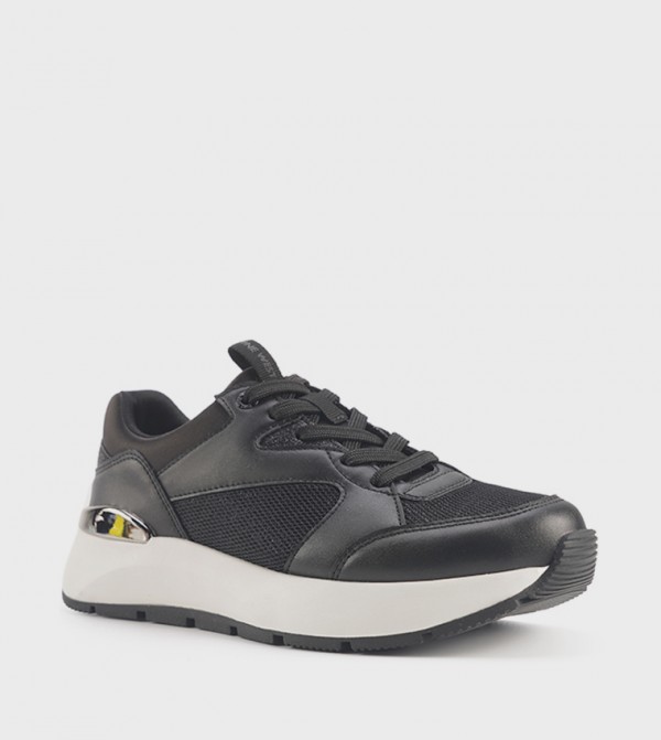 MANETT Lace-Up Sneakers