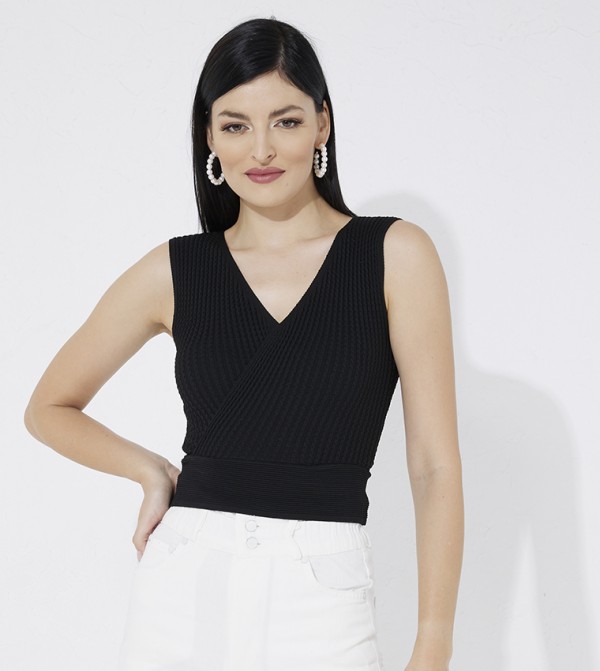 Knitted V-Neck Sleeveless Top