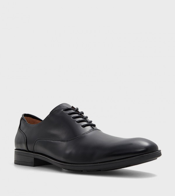 Buy Call It Spring MCLEAN Lace Up Oxford Shoes In Black