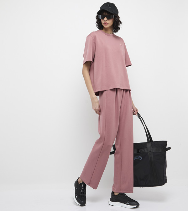 بنطلون رياضة بقصة مستقيمة ورباط 