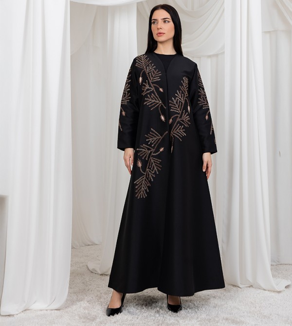 عباية زفاف ساتان مطرزة