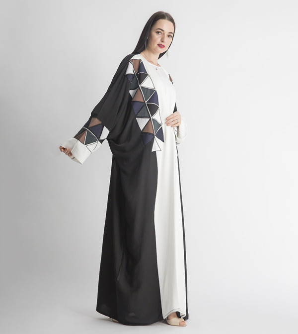 عباية بياقة V بأكمام طويلة 