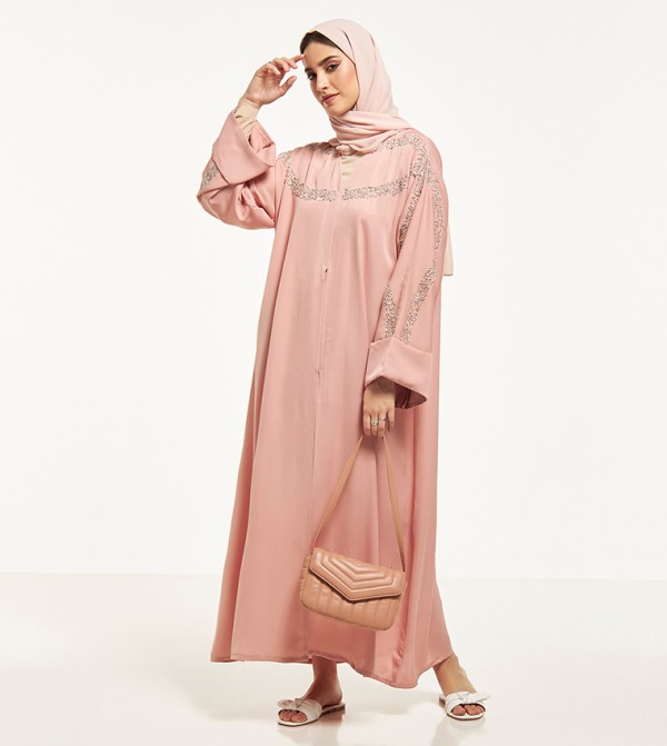 عباية مزخرفة مع طرحة 
