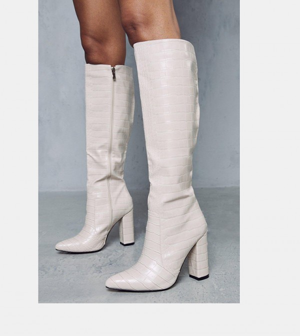 Diamond knee deals high heels