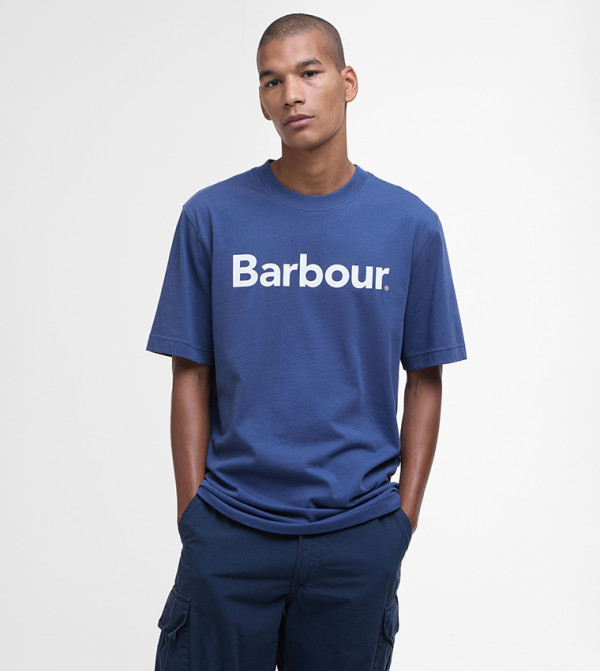 تيشيرت بقصة مريحة وطبعة الشعار 