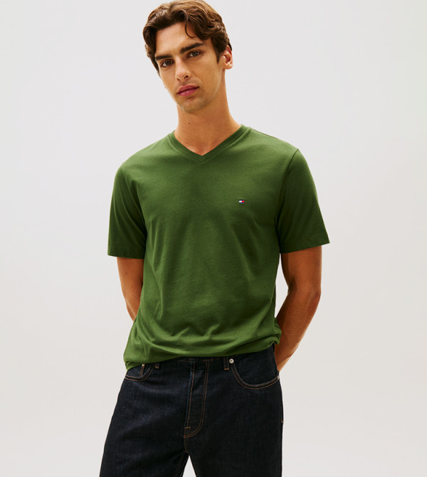 Essential Logo Detail V-Neck T-Shirt