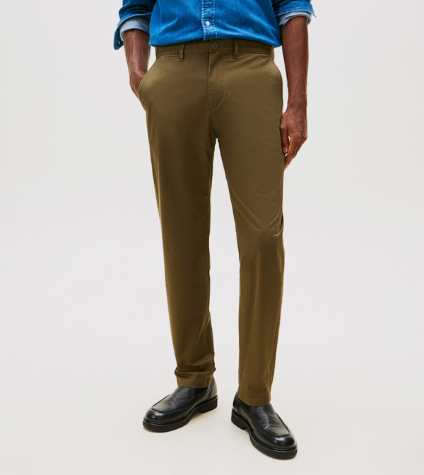HARLEM Essential Twill Slim Fit Chinos