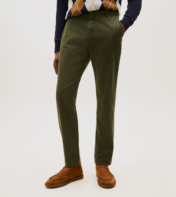 بنطلون تشينو محبوك بقصة ضيقة