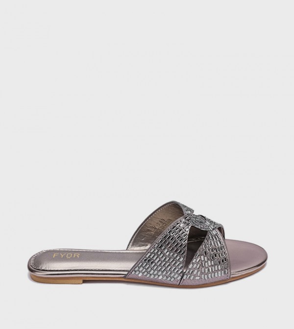 Embellished Open Toe Flat Sandals