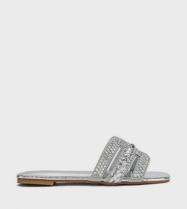 Embellished Open Toe Flat Sandals