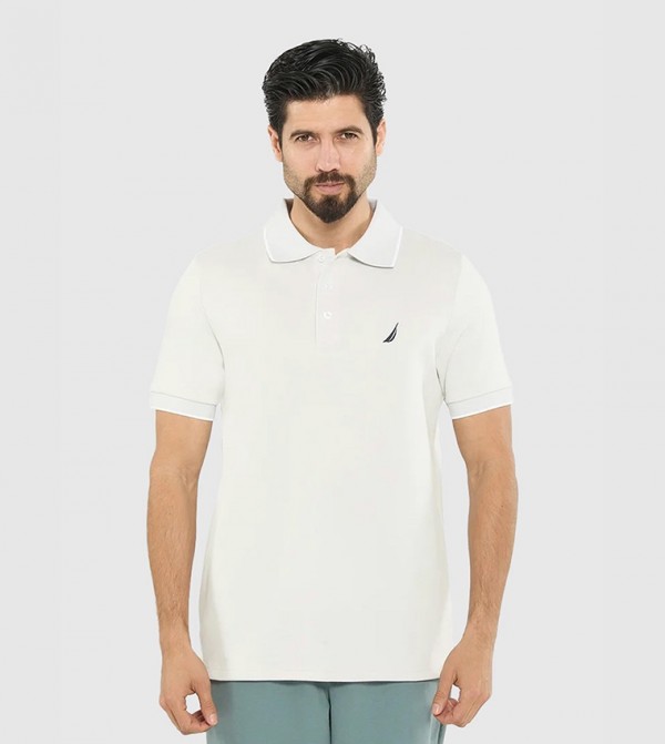 تيشيرت بولو بقصة عادية وأكمام قصيرة