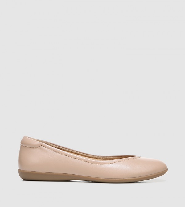 Buy Naturalizer VIVIENNEE Solid Ballerinas in Beige 6thStreet UAE