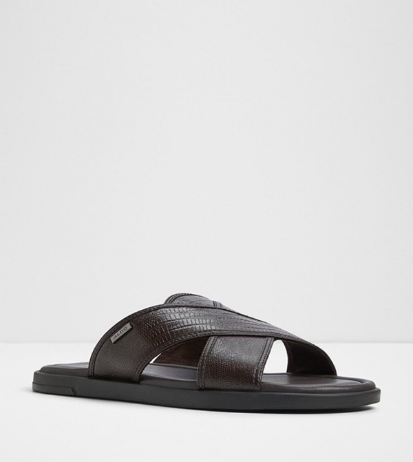 OLINO Criss-Cross Flat Sandals