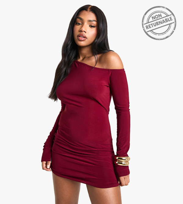 فستان ميني بأكتاف مبطنة   - غير قابل للإرجاع