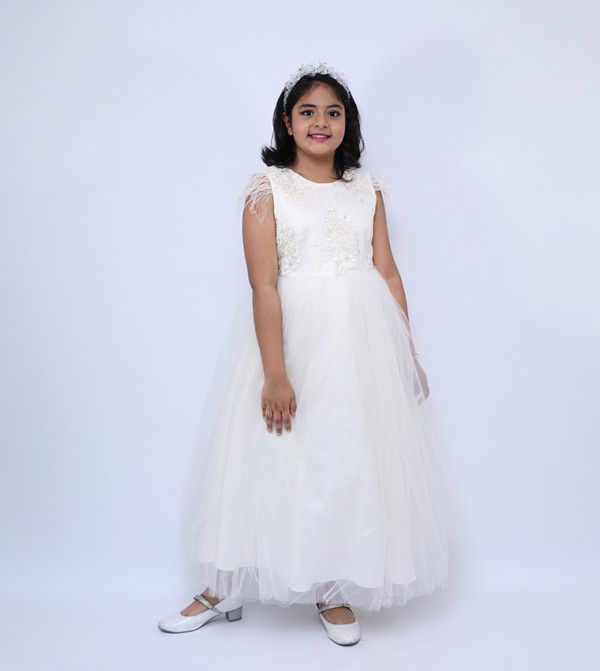 Lace Detail Sleeveless Tulle Gown
