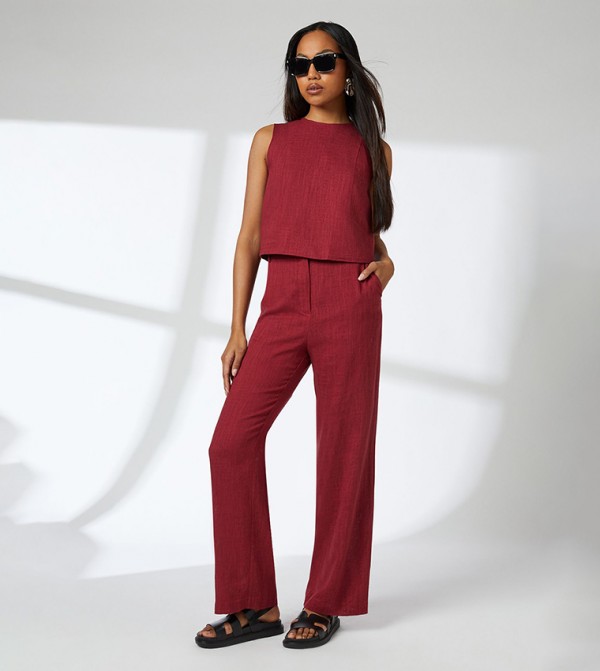 Solid Sleeveless Cropped Top
