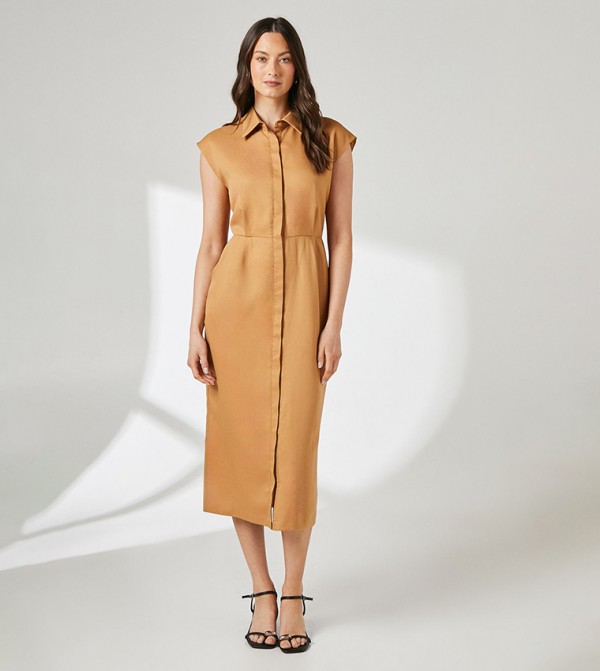 فستان ميدي بقصة قميص بكسرات