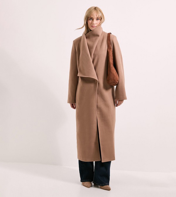 جاكيت كم طويل ورقبة عالية 