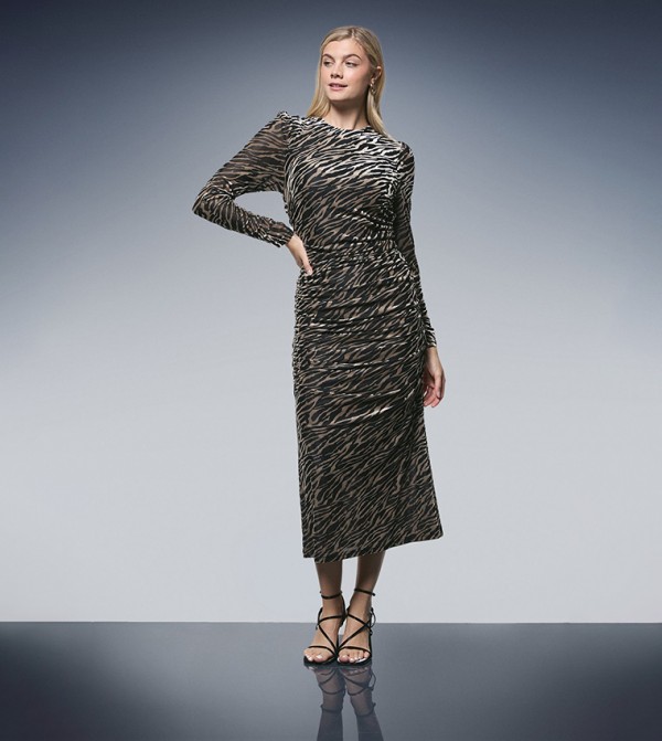 فستان بوديكون مخمل مزموم بطبعة 