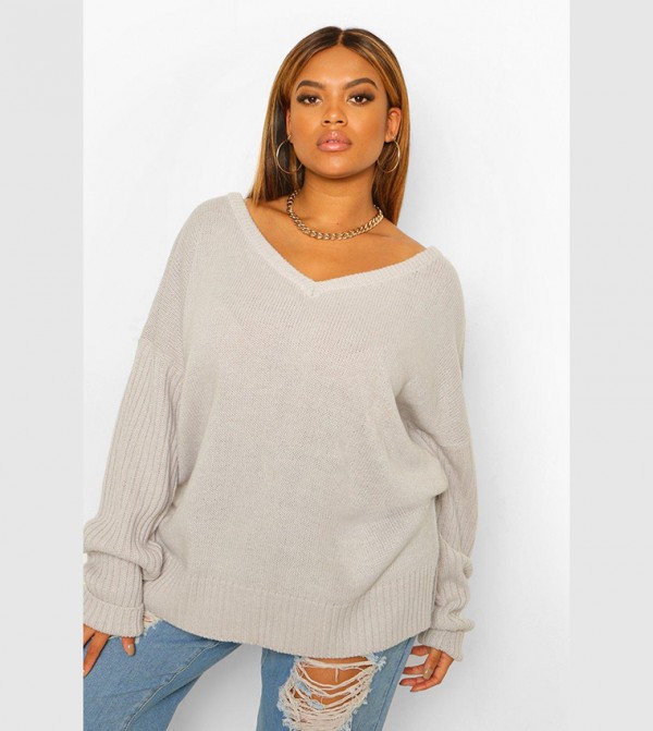 Buy Boohoo V Neck Back Oversized Sweater In Grey 6thStreet Bahrain