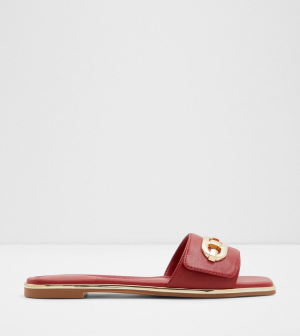 REMILA Accessory Detail Flat Sandals