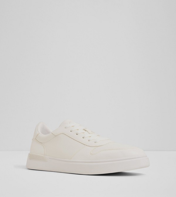 RETRO Round Toe Lace-Up Sneakers