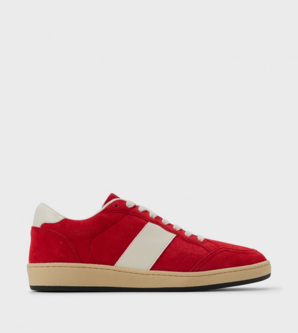 ROSCOE Lace-Up Sneakers