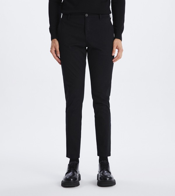 Solid Slim Fit Chino Trousers