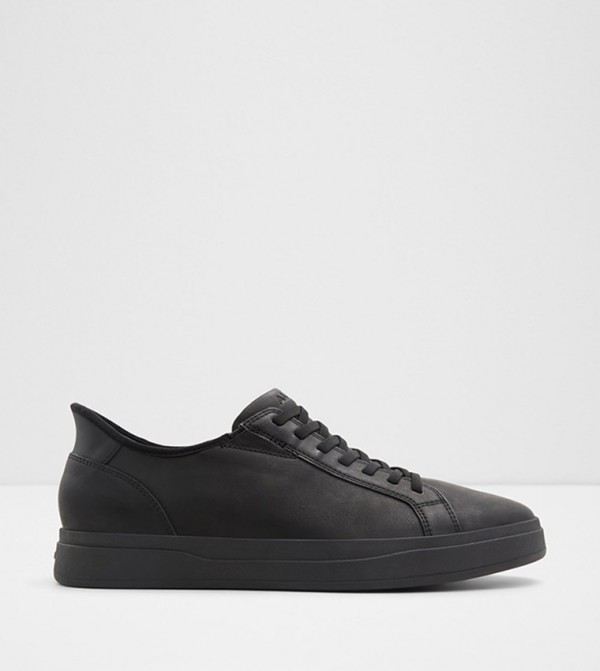 SCOTTIE Lace-Up Sneakers