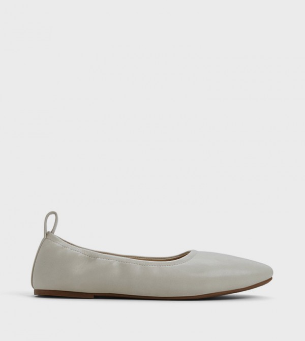 SHEILAH Textured Ballerinas
