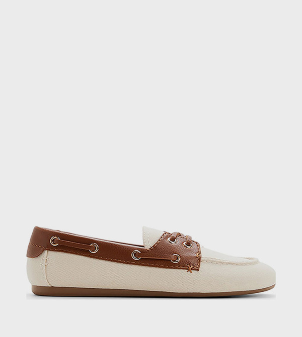 SHELLY Round Toe Slip-On Loafers