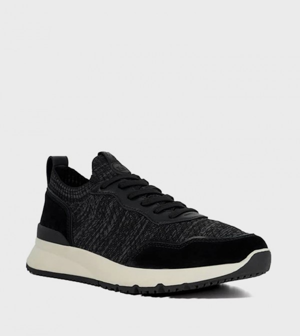 THORNY Lace-Up Runner Sneakers