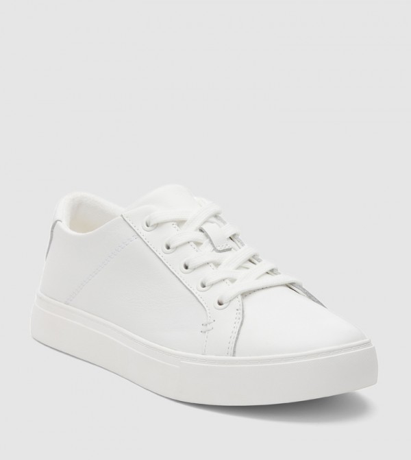 KAMERON Low Top Sneakers