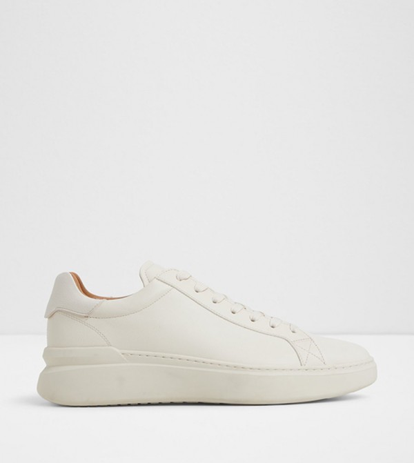 TODDY Lace-Up Sneakers