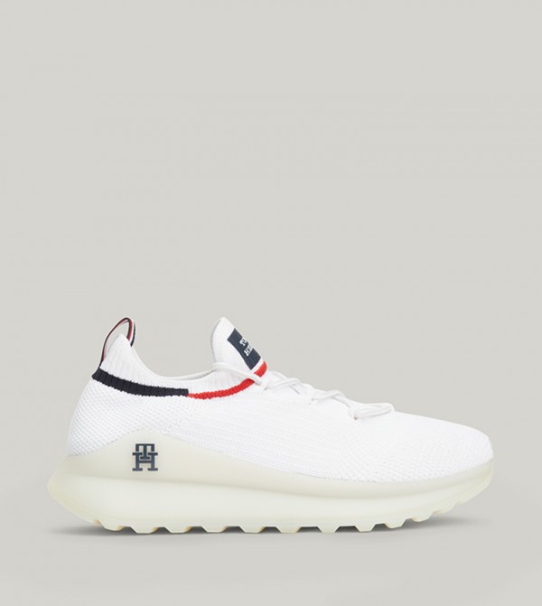 FUTURUNNER Lace-Up Shoes