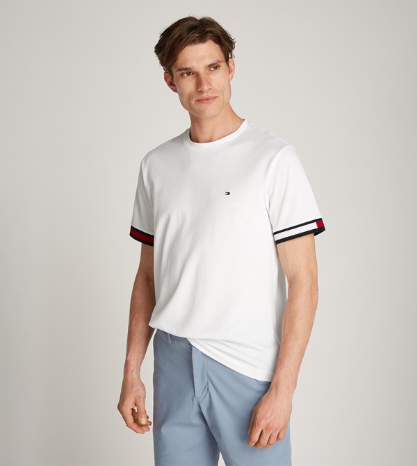 Logo Detail Short Sleeves T-Shirt