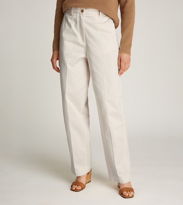Solid Mid Rise Relaxed Fit Pants