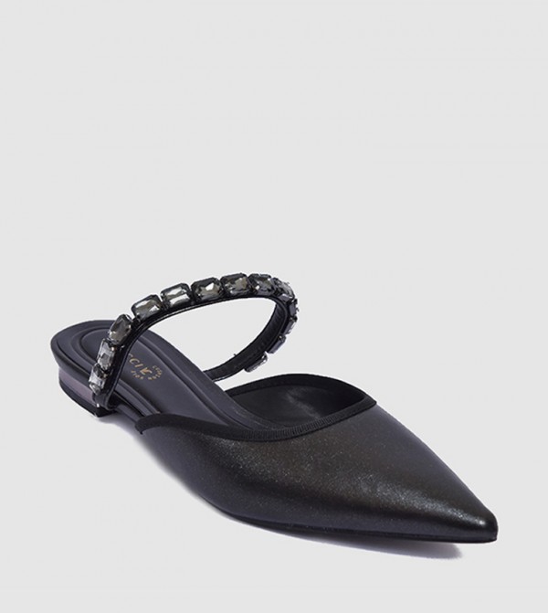 Embellished Pointed Toe Pumps