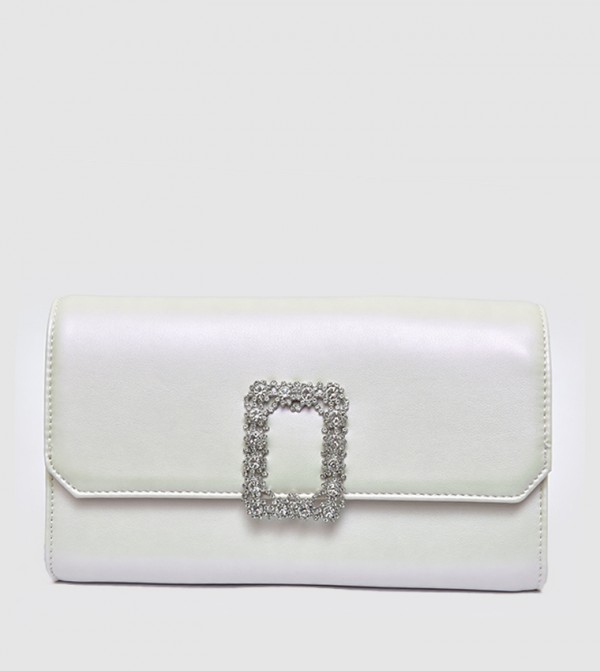Accessory Detail Clutch