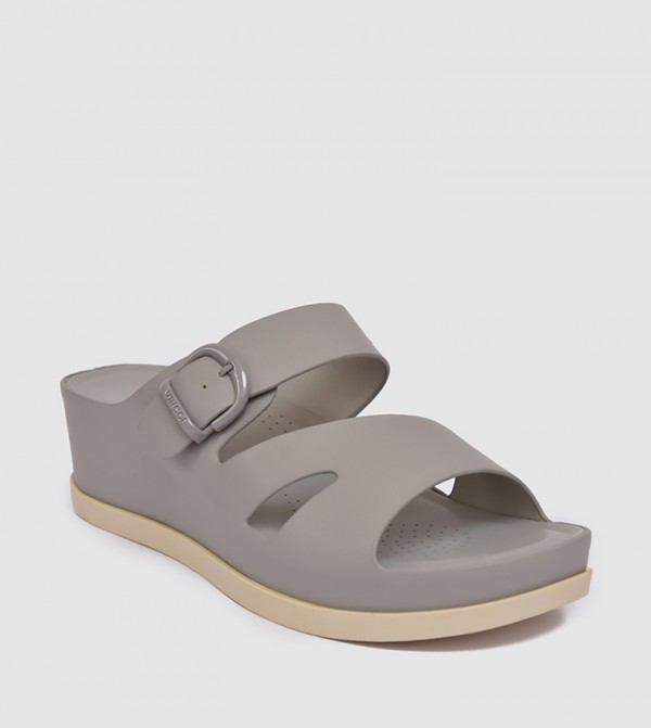 Buckle Detail Comfort Platform Sandals