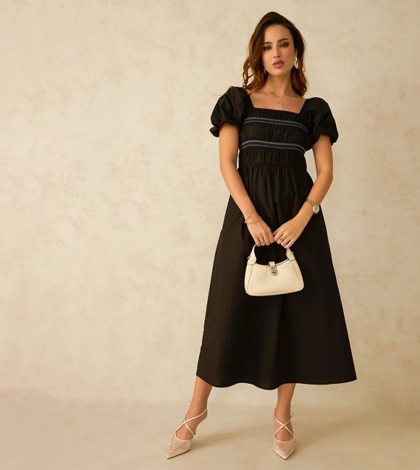 Callista Tru Smocked Puff Sleeves Midi Dress