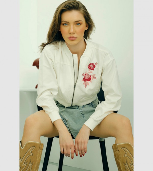 جاكيت بومبر قطن مطرز بياقة مرنة 