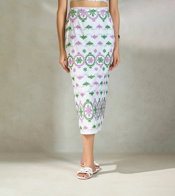 تنورة ميدي شيفلي مطرزة 