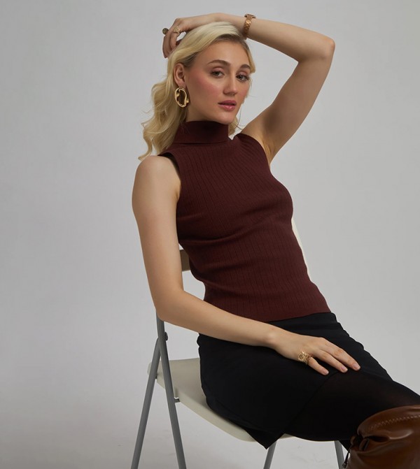 Ribbed Turtleneck Sleeveless Top