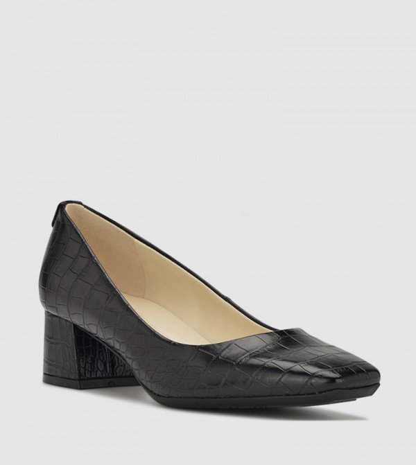 CLOE9X93 Textured Square Toe Block Pumps